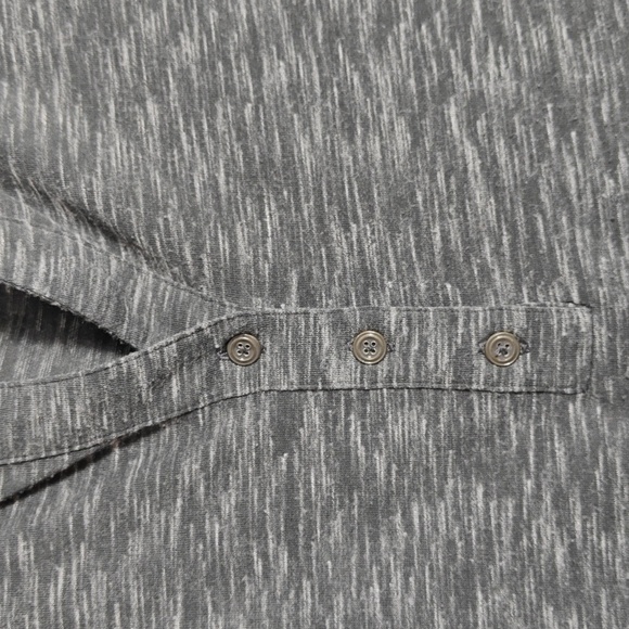 TALBOTS Heathered Grey Button Split Neck Three-Quarter Sleeve Size Medium - Picture 7 of 14